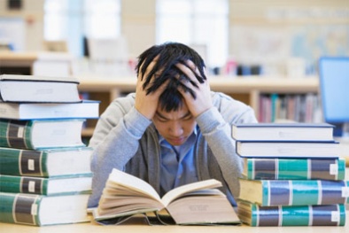 Học sinh liên tiếp được phát hiện tự tử: Quả đắng từ áp lực học hành