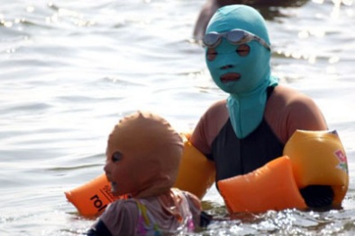 Giật mình với trào lưu chống nắng 'người ngoài hành tinh'