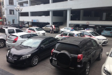 Hà Nội: 60 triệu/m2, chỗ đỗ xe ô tô giá 1 tỷ: Nhà giàu 'khóc thét'