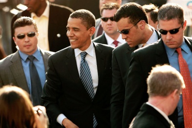 Vén màn bí ẩn của mật vụ Mỹ áo đen - những người sẵn sàng dùng thân hứng đạn