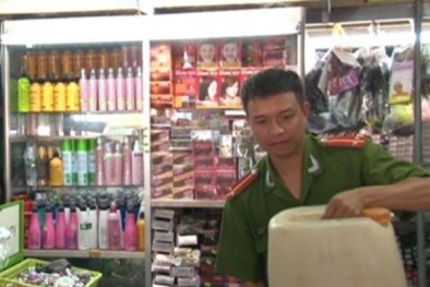 Thừa Thiên-Huế: Xử phạt hai cơ sở sang chiết và bán mỹ phẩm không rõ nguồn gốc