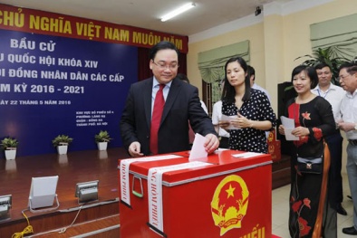 Chùm ảnh: Hơn 69 triệu cử tri nô nức đi bầu cử Quốc hội và HĐND các cấp