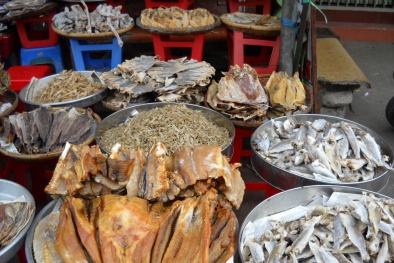 Top thực phẩm bẩn hot nhất tuần qua: Hàng tấn cá khô tẩm ướp hàn the