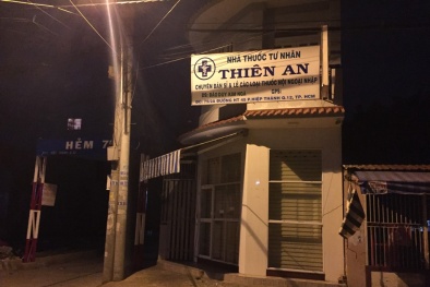 Nồng nặc mùi thuốc diệt cỏ quanh thi thể cô gái chết trong hiệu thuốc