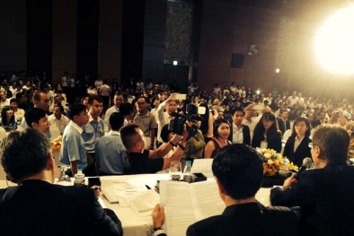 Cổ đông Eximbank náo loạn ngay giờ khai mạc Đại hội cổ đông