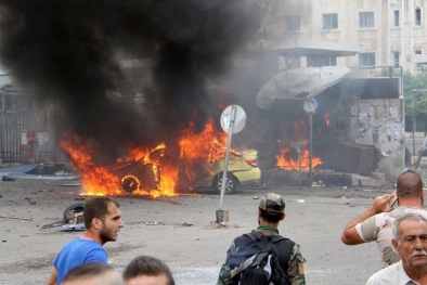 Người chết như 'ngả rạ' giữa đường sau khi IS đánh bom liên hoàn ở Syria