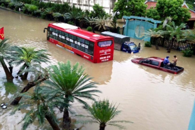 Miền Bắc khẩn cấp chống mưa lũ