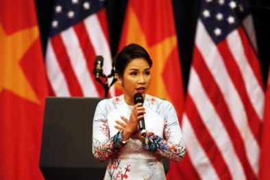 Ca sĩ Mỹ Linh thừa nhận việc hát Quốc ca là một tai nạn nghề nghiệp 