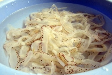 Cách phân biệt sứa giả Trung Quốc đơn giản nhất