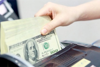 Giá USD tại nhiều ngân hàng tăng vọt lên trên 22.400 VND ngày 27/5