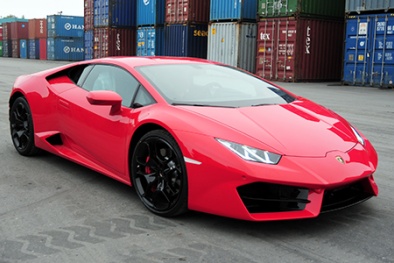 Siêu xe Huracan LP580-2 giá trên 14 tỷ đồng tại Việt Nam