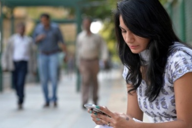 Điện thoại di động ở Ấn Độ có 'nút hoảng loạn'