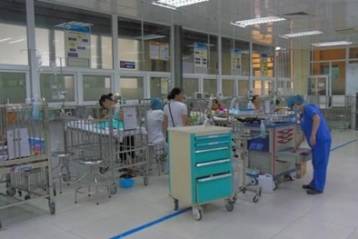 Công an vào cuộc điều tra vụ việc bố bệnh nhi chửi bới, hành hung bác sĩ