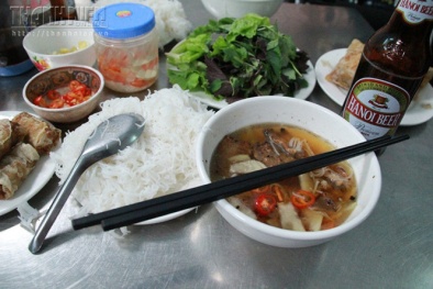 Dân mạng Trung Quốc tranh luận về suất bún chả của Tổng thống Obama
