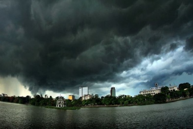 Dự báo thời tiết ngày mai 31/5/2016: Dông lốc 'vần vũ' bầu trời miền Bắc 