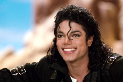 Lộ loạt ảnh nghi Michael Jackson vẫn còn sống, giả chết suốt 7 năm qua