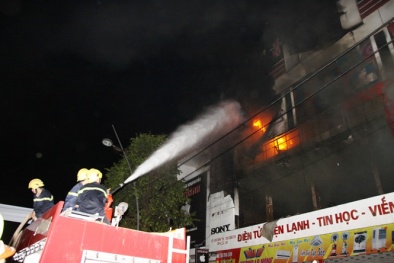 Tin tức thời sự 24h ngày 2/6: ‘Giặc lửa’ bao trùm siêu thị điện máy lớn nhất Quảng Trị