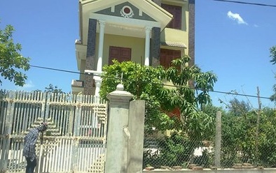 Vụ nổ xe khách tại Lào: Nhà chủ xe đóng cửa im ỉm dù có người bên trong