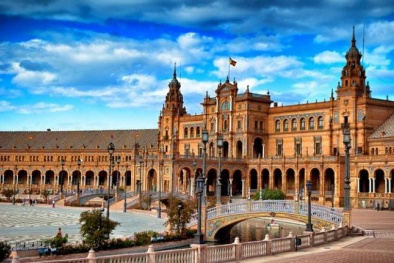 'Đột nhập' thành phố được ca ngợi là 'thiên đường trên mặt đất'