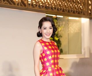 Chi Pu cùng Angela Phương Trinh lộng lẫy khoe sắc trên thảm đỏ 