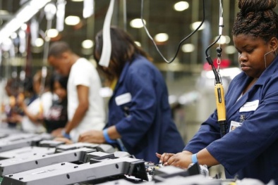 Donald Trump gây hại cho tăng trưởng kinh tế