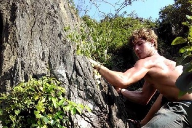 Ai tìm thấy chàng trai Tây mất tích ở Fansipan sẽ được thưởng 100 triệu