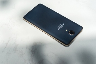 Camera 'selfie' 8 megapxel có giá 2 triệu đồng