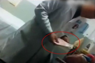 Bác sĩ nhận phong bì vì các ngành khác cũng nhận đấy thôi?