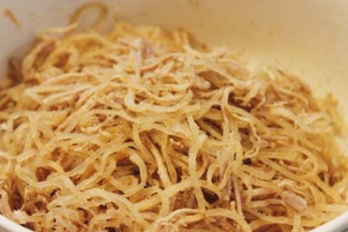 Tin an toàn thực phẩm hot ngày 13/6: Độc chiêu ‘hô biến’ sợi mỳ thành nộm da lợn