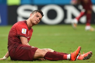 Cristiano Ronaldo thất vọng vì cầm hoà: Bồ Đào Nha 1-1 Iceland