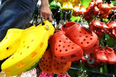 Dép nhựa làm tăng nguy cơ ung thư vú ở phụ nữ