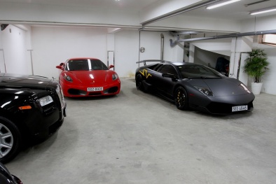 Dàn xe hơn 100 tỷ của chủ nhân chiếc siêu xe 78 tỷ sắp về VN