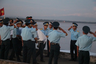 Phi công Trần Quang Khải được thăng hàm Đại tá ngay trước lễ truy điệu