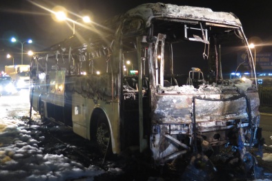 Thêm một vụ cháy xe khách 45 chỗ khiến người dân hoang mang