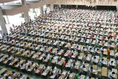 Trung Quốc nở rộ đại học giả