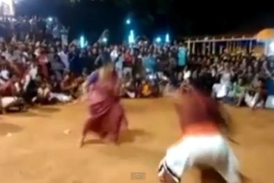 Cụ bà 76 tuổi đấu võ 'thần sầu', áp đảo thanh niên trai tráng