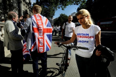 Muôn kiểu phản ứng của người Anh về Brexit 