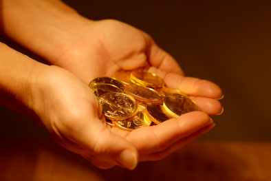 Giá vàng hôm nay 2/7/2016 vọt tăng, chốt tuần tăng thứ 5 liên tiếp