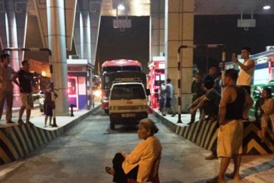 Phú Thọ: Chặn cầu Việt Trì, lòng dân không phục!