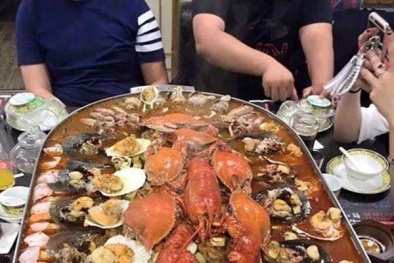 Truy tìm nổi lẩu 2 triệu đồng 'siêu khủng' đầy ắp tôm, cua, ghẹ khiến dân mạng phát cuồng