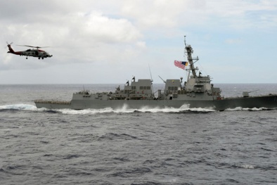 Tàu chiến Mỹ bí mật giăng ‘thiên la địa võng’ quanh đảo nhân tạo ở Biển Đông