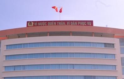 Bị trầm cảm, thượng tá công an tới trụ sở rồi ngã từ sân thượng tử vong