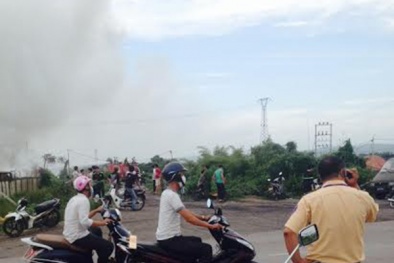 Hải Dương: Cháy lớn dữ dội trong đêm, thiêu đốt cả công ty tái chế nhựa