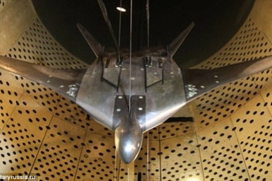 Nga thử nghiệm máy bay tấn công hạt nhân từ không gian vào năm 2020