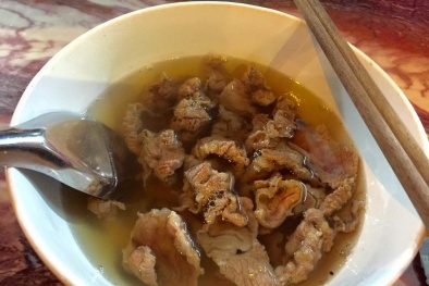 Tranh cãi quanh bát phở bắp bò giá 200.000 đồng ở Hà Nội 