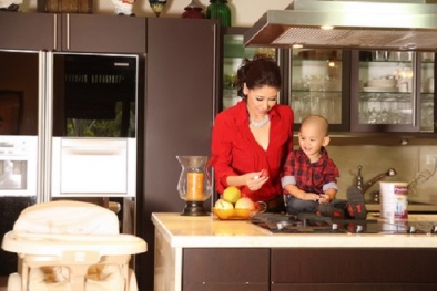 Đột nhập khối tài sản nghìn tỷ của Hoa hậu trẻ nhất và giàu có nhất lịch sử