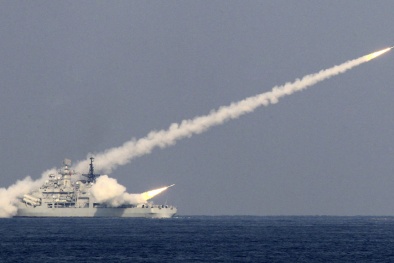 Trung Quốc ồ ạt đưa hàng trăm tên lửa ra Biển Đông diễn tập bắn đạn thật