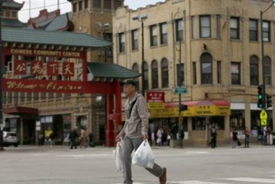 Người Trung Quốc tràn sang Mỹ làm việc