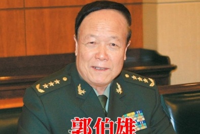 Trung Quốc: Tướng quân đội tham ô tiền tấn, nhà đầy phim sex