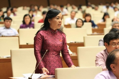 Với 93,52% số phiếu bầu, bà Nguyễn Thị Kim Tiến tiếp tục làm Bộ trưởng Bộ Y tế